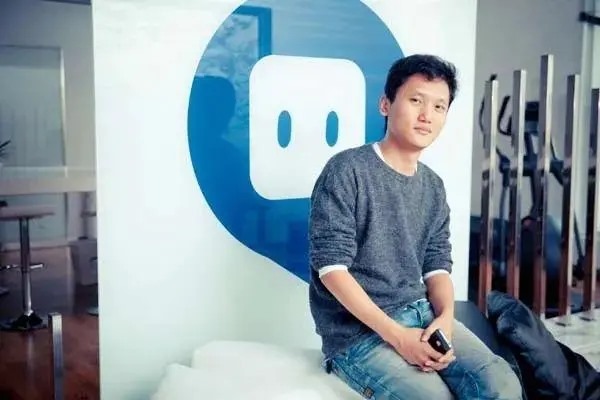 怎么设置手机虚拟定位？